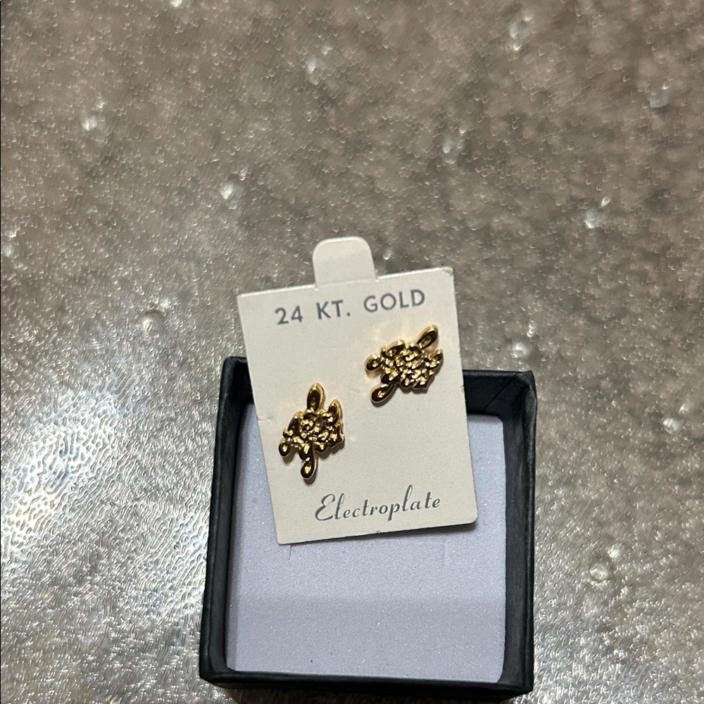 24 Kt Gold Earrings 24 Kt Gold Earrings
